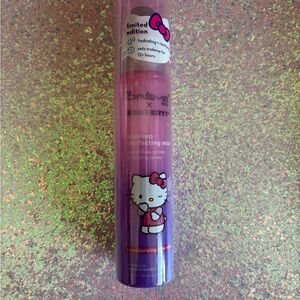 Hello Kitty Hydrating Mist - Pink and Purple